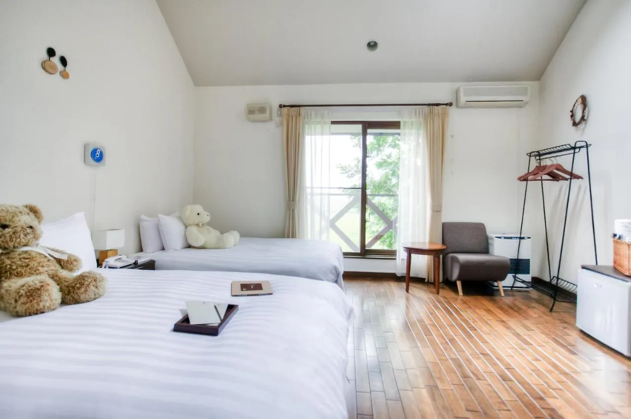 Hotel Adagio Hokkaido Biei 2*,